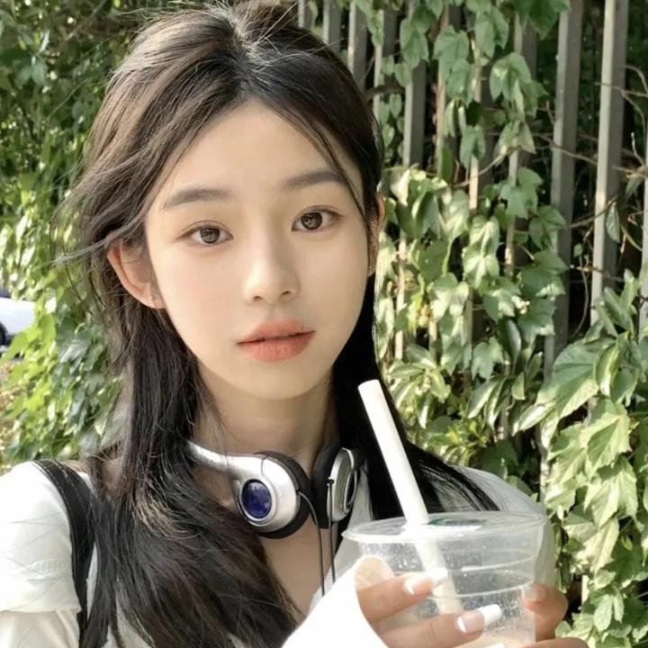 克莱尔的相机
